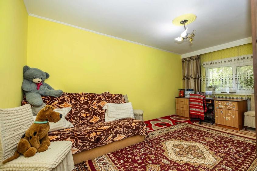 Apartament cu 2 camere decomandat în Poarta 6