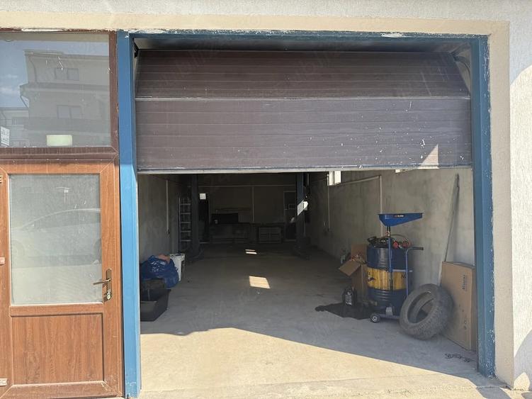 Spațiu comercial, de 80 mp, în Malu Mare