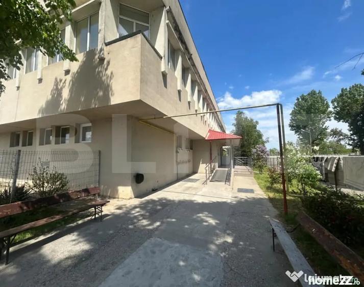 Spațiu comercial, de 1,967 mp, în Industrială