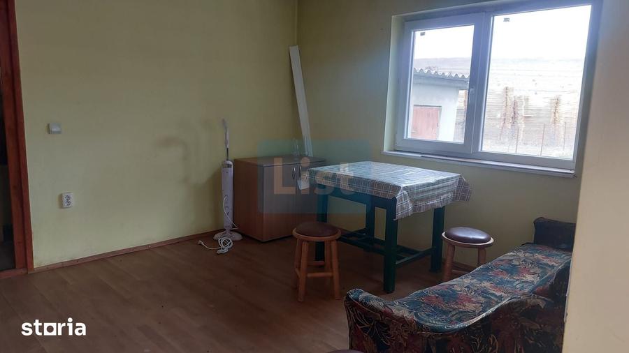 Casă cu 3 camere cu Teren 2841 Mp în Mărgău