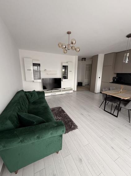 Apartament cu 2 camere decomandat în Exterior Vest
