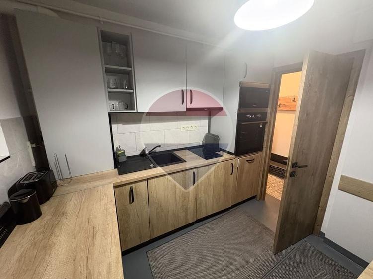 Apartament cu 2 camere decomandat, mobilat în Central