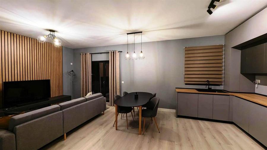 Duplex cu 4 camere cu Canalizare în Nord