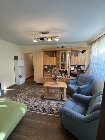 Apartament cu 2 camere semidecomandat în Malu Roșu