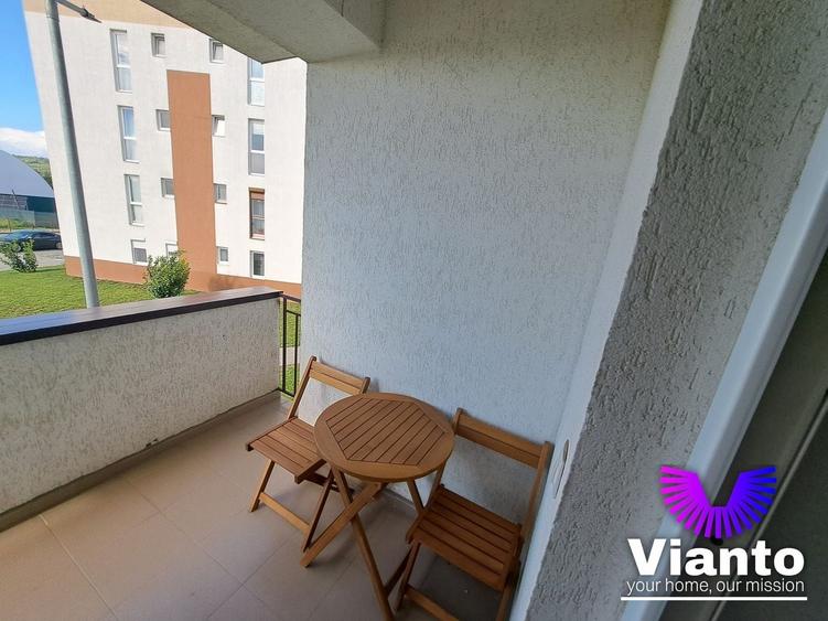 Apartament cu 3 camere semidecomandat, mobilat în Industrial Est