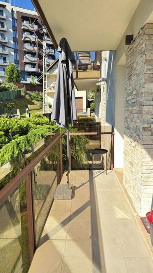 Apartament cu 4 camere decomandat, mobilat în Câmpului
