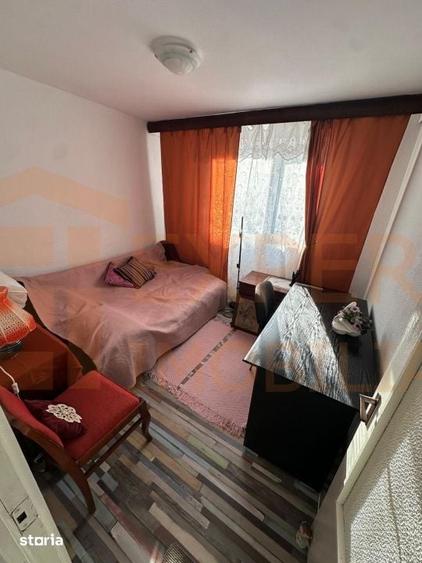 Apartament cu 3 camere semidecomandat în Central