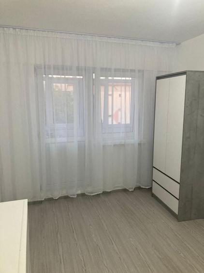 Garsonieră decomandată în Exterior Vest
