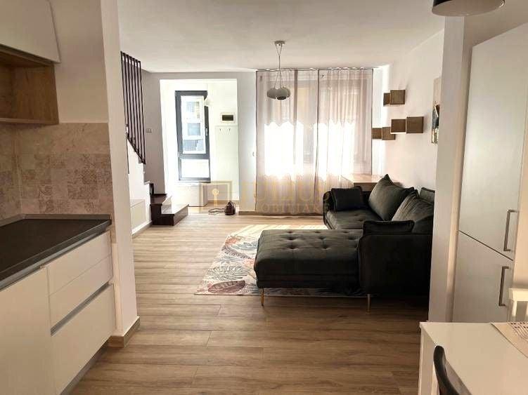 Apartament cu 3 camere decomandat, mobilat în Dumbrăvița