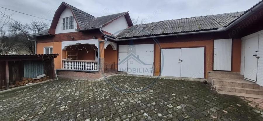 Casă cu Teren 3800 Mp în Prundu Bârgăului