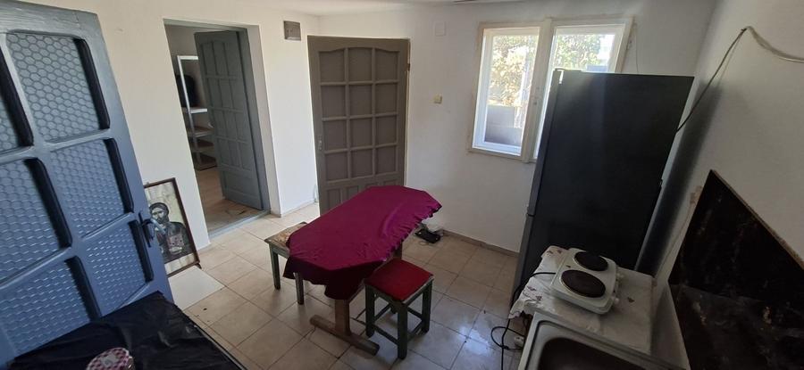 Casă cu 2 camere cu Teren 1500 Mp în Gai
