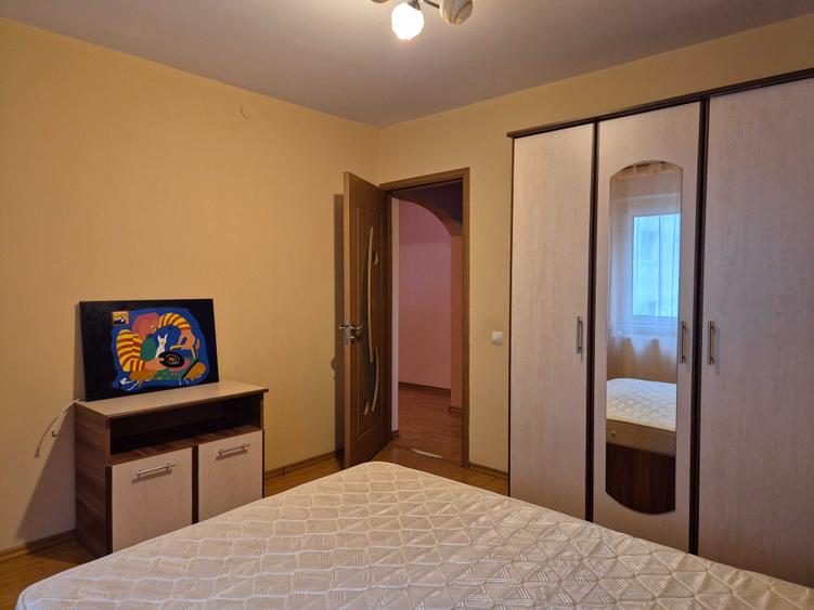 Apartament cu 2 camere decomandat în Exterior Vest