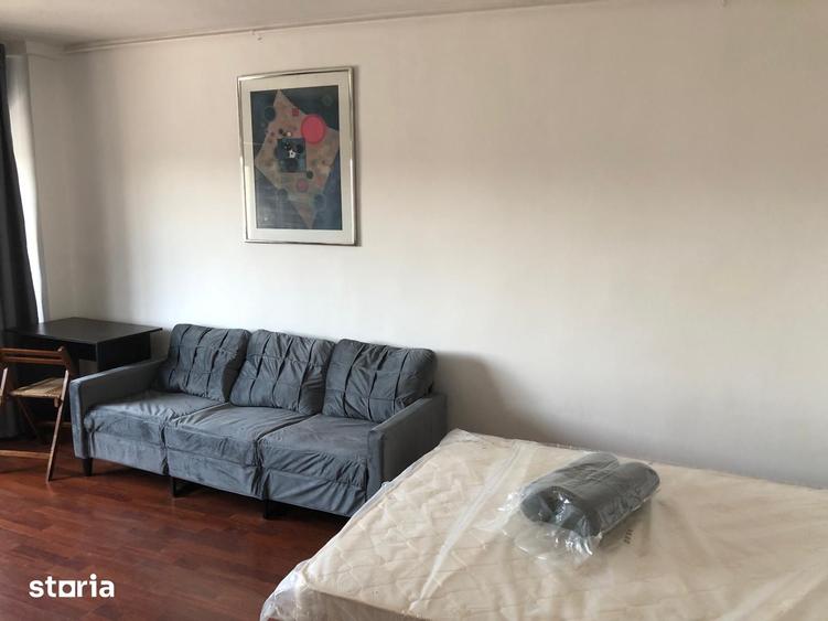 Garsonieră decomandată în Tineretului