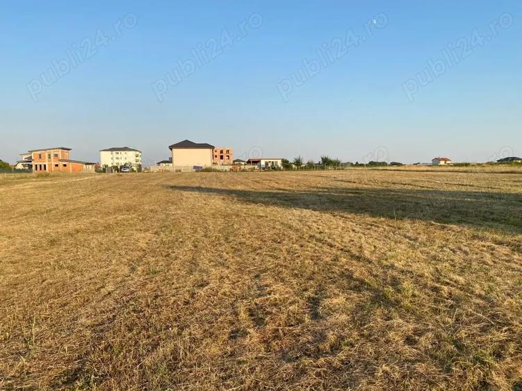Teren de 1000 mp, în Calea Urseni