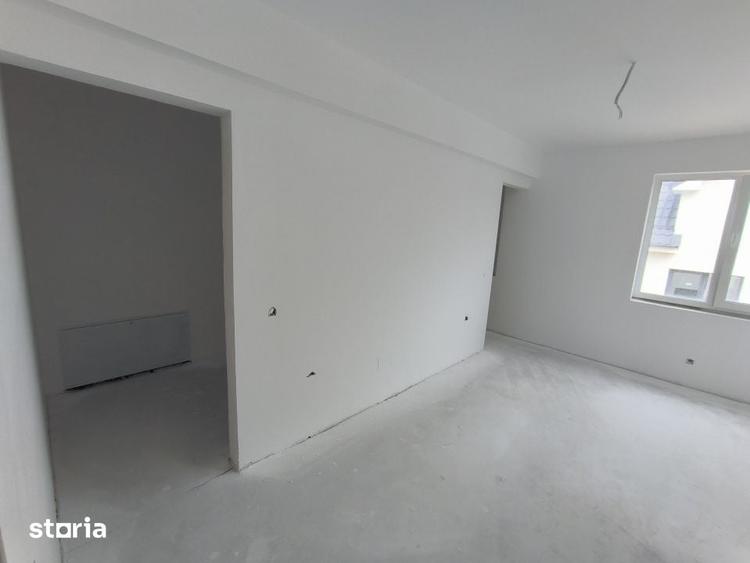 Casă cu 4 camere cu Teren 440 Mp în Central