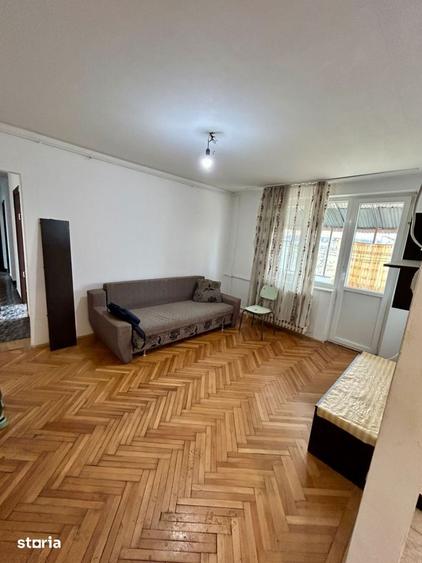 Apartament cu 4 camere în Cantemir