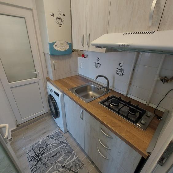 Apartament cu 2 camere nedecomandat în Rahova