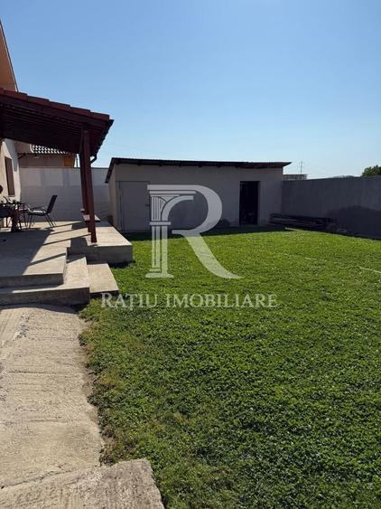 Casă individuală cu 3 camere cu Canalizare în Cihei