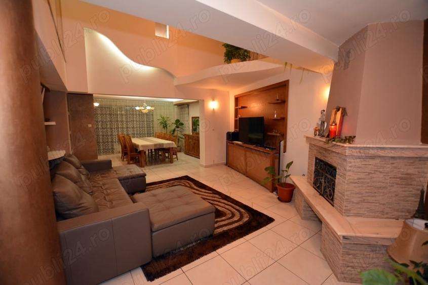 Casă cu 6 camere cu Teren 680 Mp în Găvana