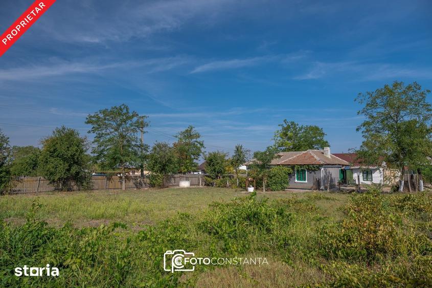 Teren de 2106 mp, în Topraisar