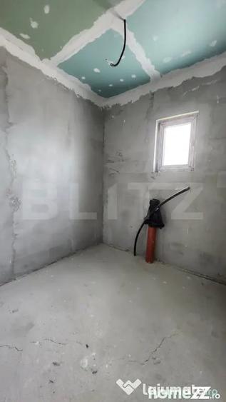 Casă cu 4 camere cu Teren 500 Mp în Nazna