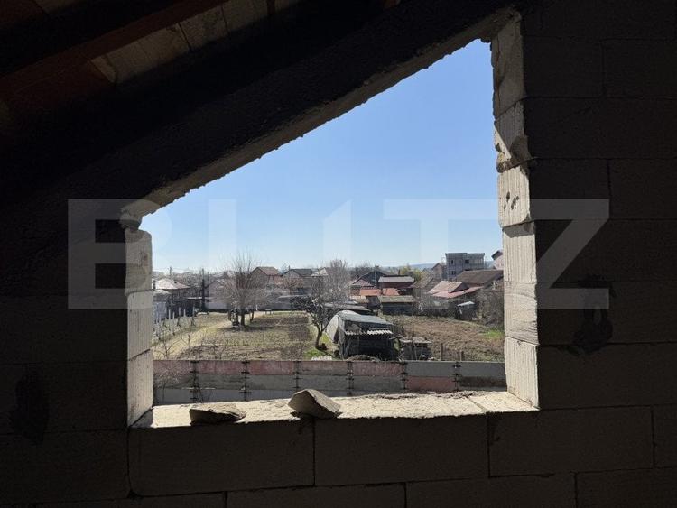 Casă individuală cu 4 camere cu Teren 420 Mp în Cernele