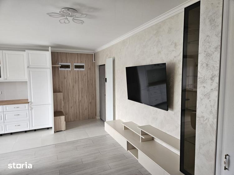 Apartament cu 3 camere în Triaj