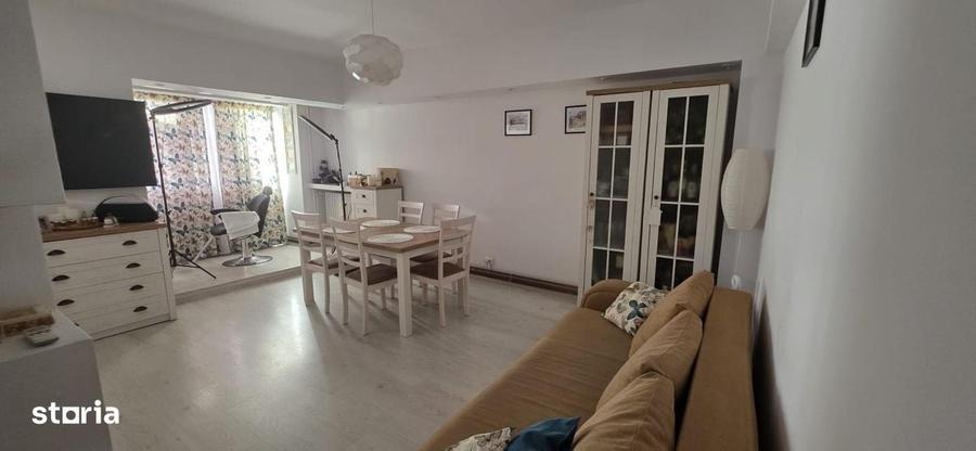 Apartament cu 2 camere semidecomandat în Central