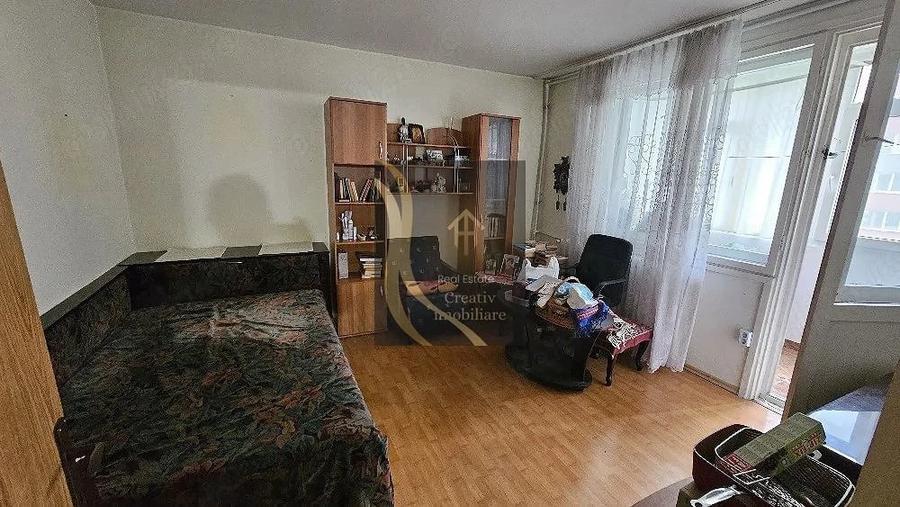 Apartament cu 3 camere decomandat în Antiaeriană