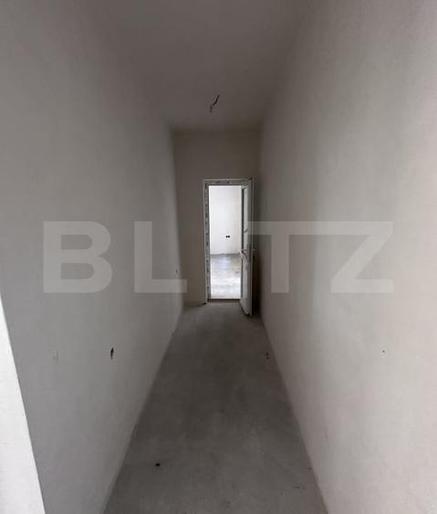 Casă individuală cu 9 camere cu Teren 500 Mp în Gherla