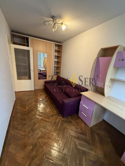 Apartament cu 3 camere decomandat în P-ța Mihai Viteazu