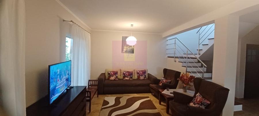 Casă cu 4 camere cu Teren 315 Mp în Central