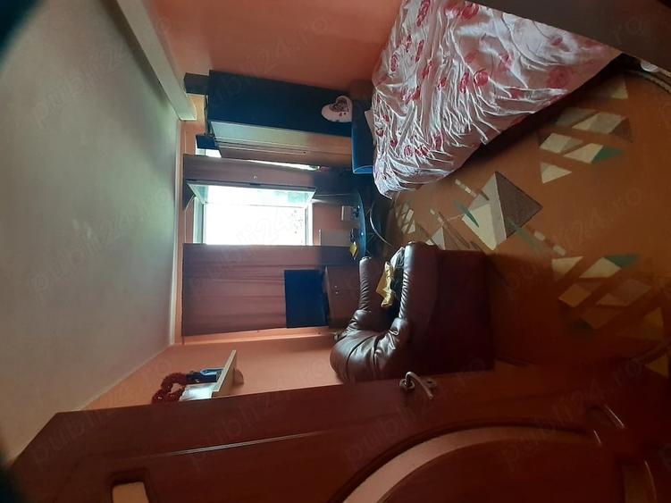 Apartament cu 3 camere semidecomandat în Hipodrom