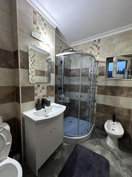 Apartament cu 3 camere în Putna