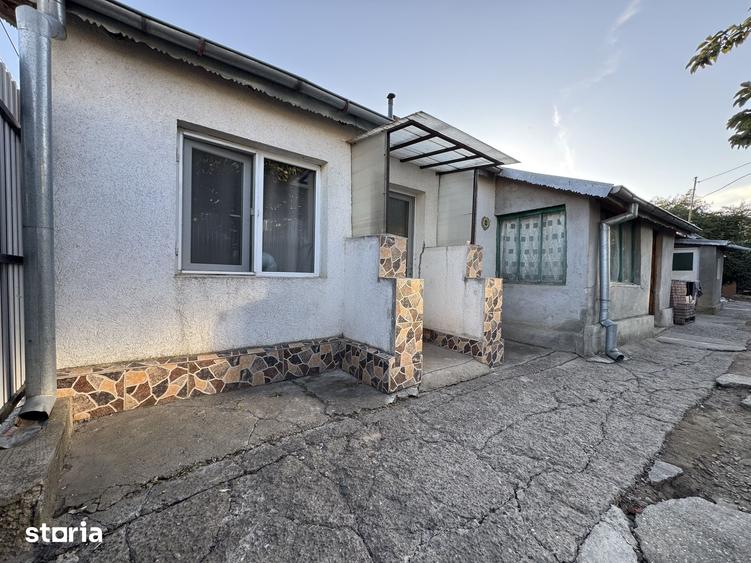 Casă cu 4 camere cu Teren 256 Mp în Radu Negru