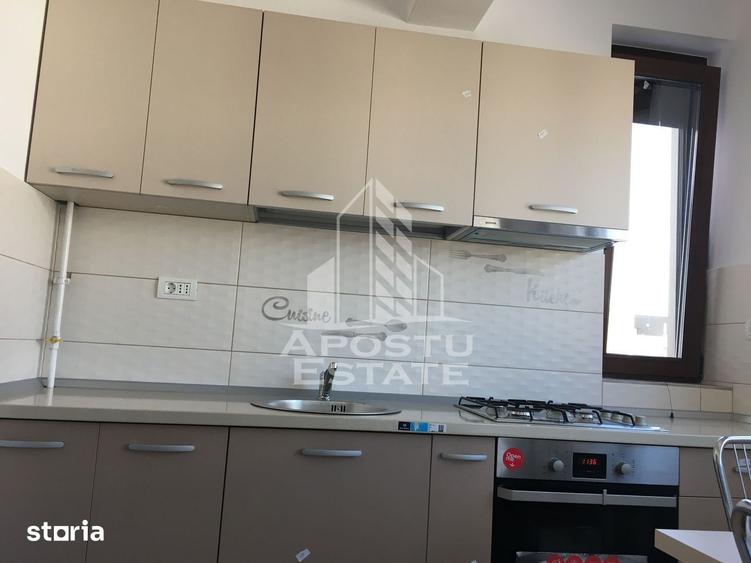 Apartament cu 3 camere în Dumbrăvița