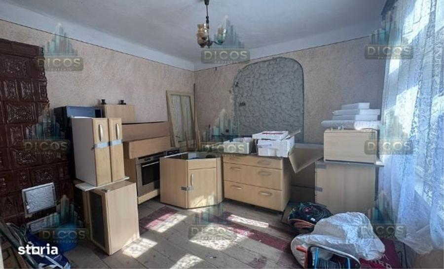 Casă cu 3 camere în Uiești