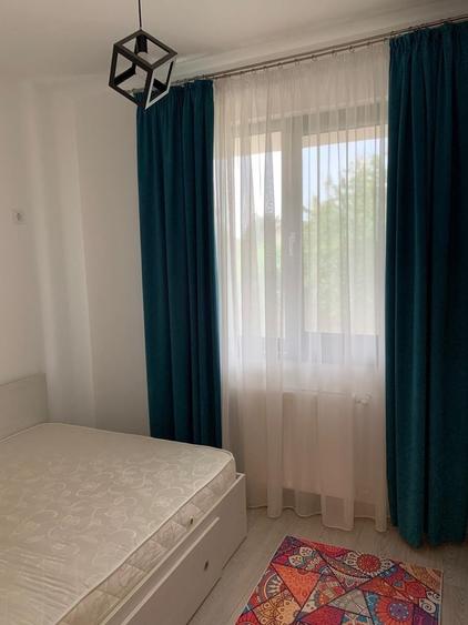 Apartament cu 2 camere semidecomandat în Păcii