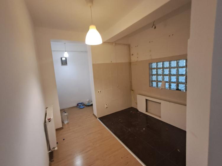 Apartament cu 2 camere decomandat în Bragadiru