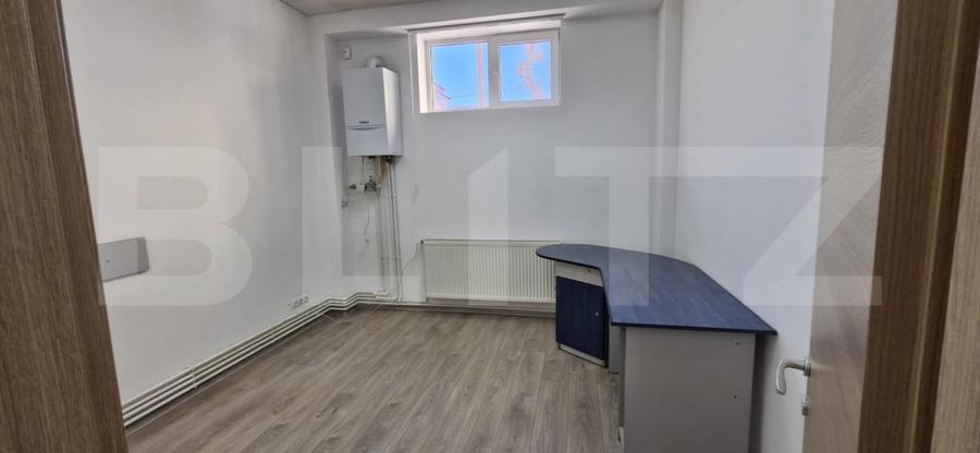 Spațiu comercial, de 82 mp, în Micro 11