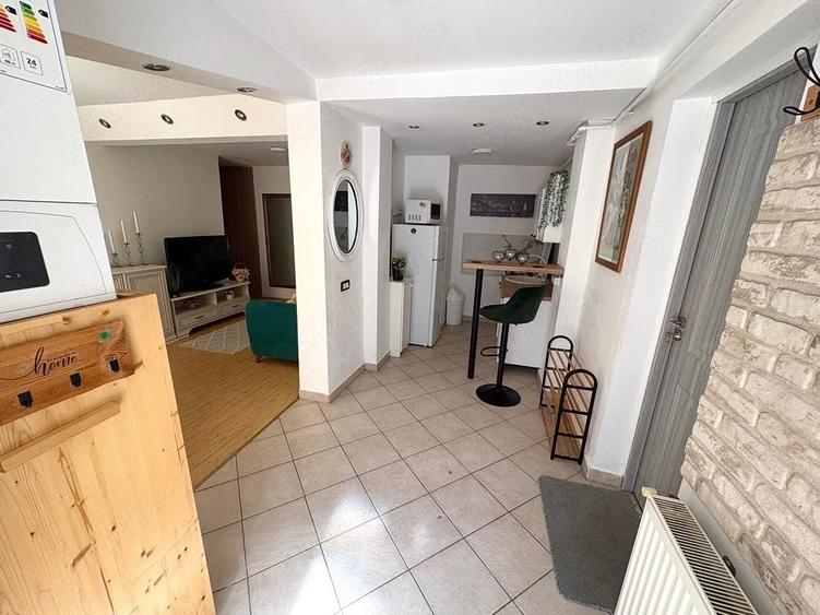 Apartament cu 2 camere semidecomandat în Central