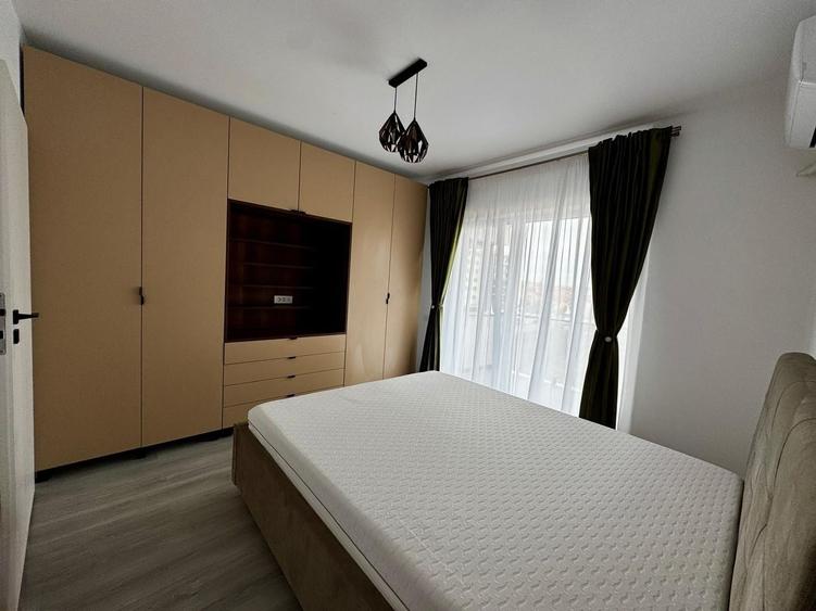Apartament cu 2 camere decomandat, mobilat în Central