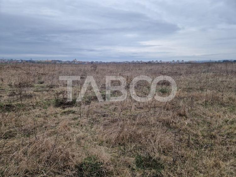 Teren agricol intravilan de 1500 mp, în Ștrand