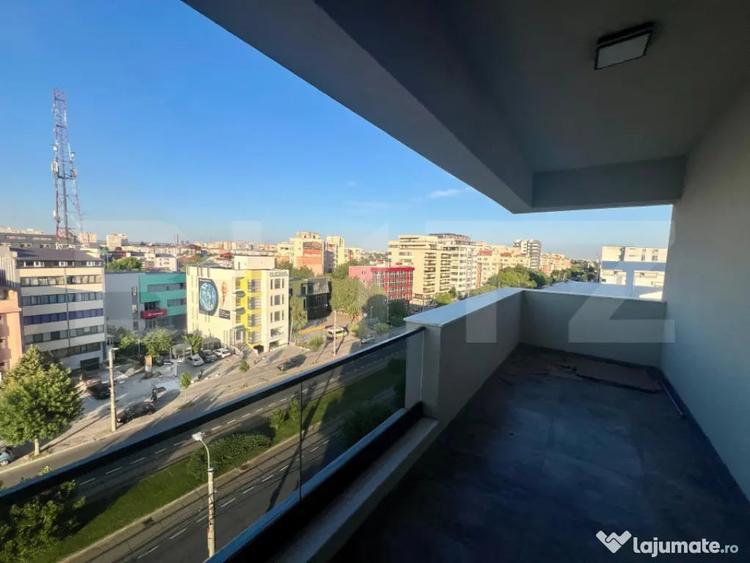 Apartament cu 2 camere semidecomandat în George Enescu