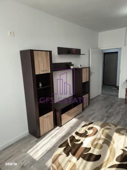 Apartament cu 2 camere semidecomandat în Central