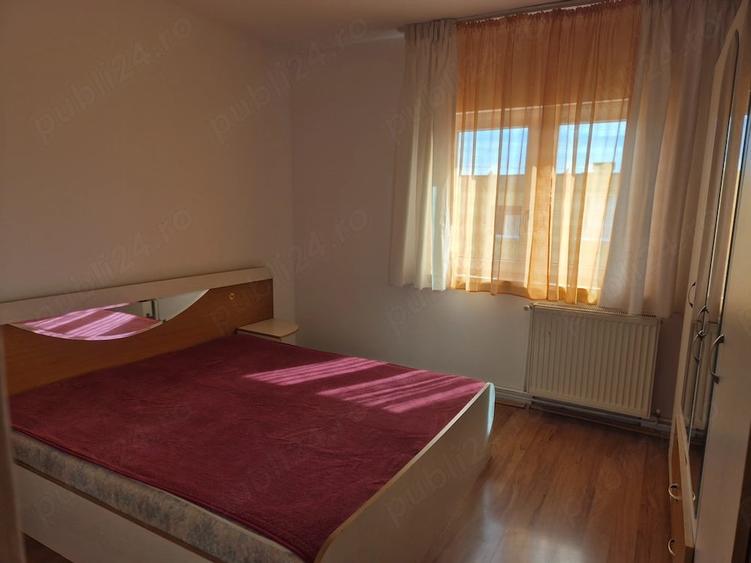 Apartament cu 4 camere decomandat în Central