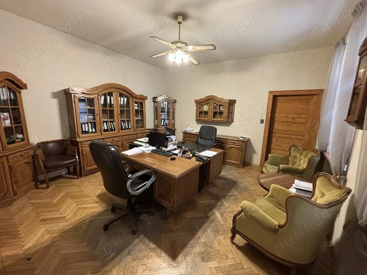 Apartament cu 2 camere semidecomandat în Centrul Istoric