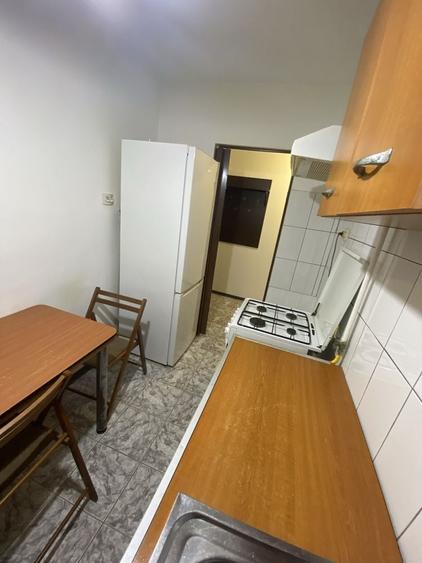 Garsonieră decomandată în Blașcovici