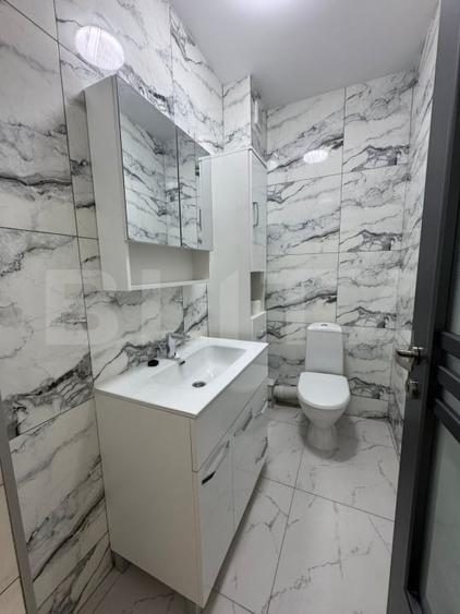 Apartament cu 3 camere semidecomandat, mobilat în Florești