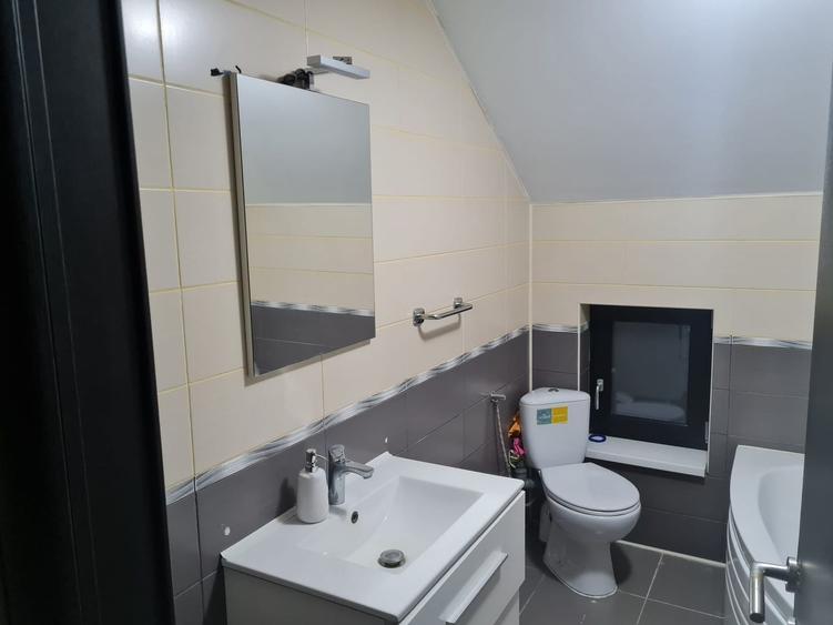 Casă individuală cu 5 camere cu Canalizare în Giarmata-Vii